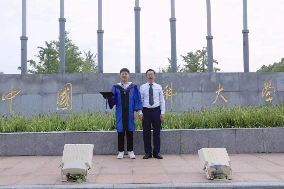 吳鵬程與戴建君老師